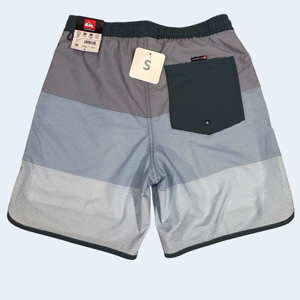 Quicksilver Stripe Print Swim Short Trunks Mens Small Blue Gray UPF 50 NWT - Picture 2 of 8